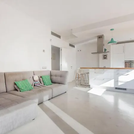 公寓 Magnificent Close To The Beach 圣阿德里安-德贝索斯