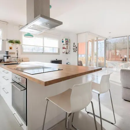 Magnificent Close To The Beach *
