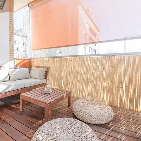 公寓 Magnificent Close To The Beach 圣阿德里安-德贝索斯